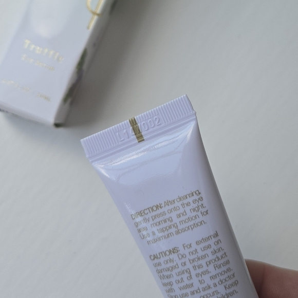 Byroe New York Truffle Eye Serum - Picture 4 of 11